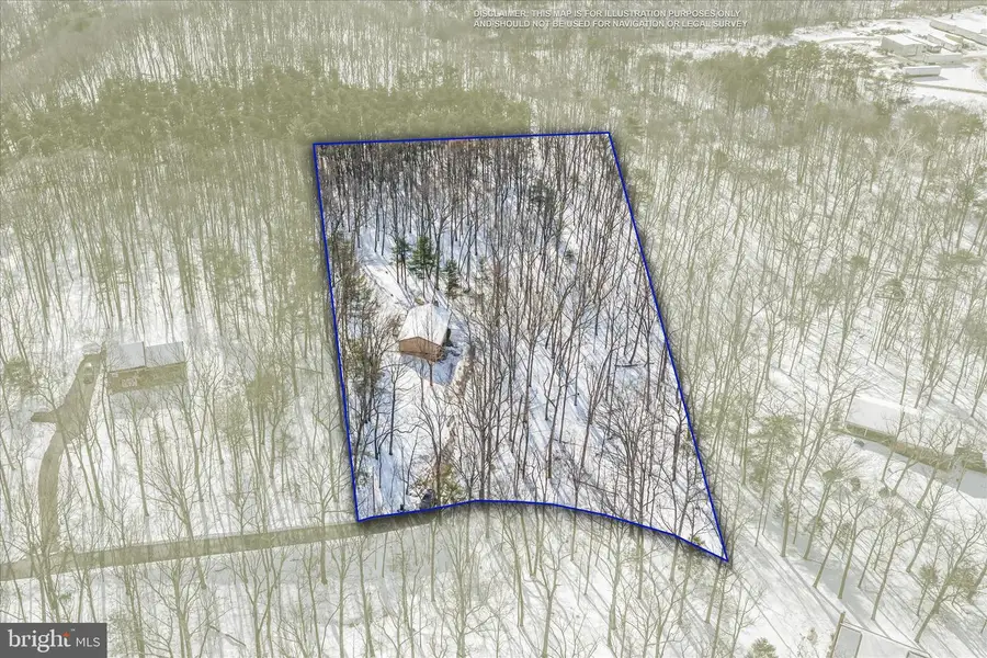 207 Ironwood Ln, Berkeley Springs, WV 25411 - Image #2