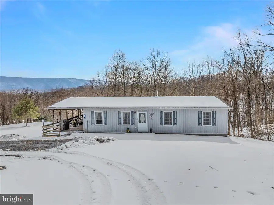 174 Hammerhill Ln, Great Cacapon, WV 25422 - #2