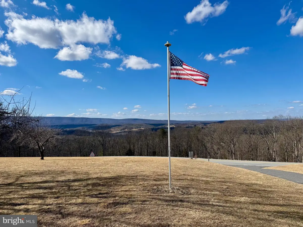 2431 Highland Ridge Rd, Berkeley Springs, WV 25411 - #1