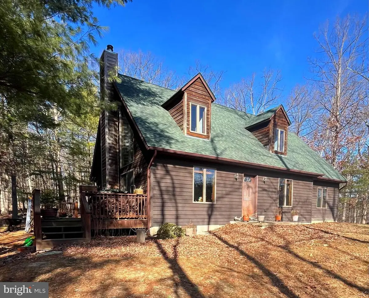 291 Dry Run Ln, Berkeley Springs, WV 25411 - #1