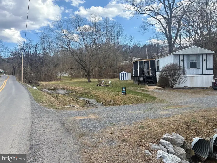 164 Jimstown Rd, Berkeley Springs, WV 25411 - #2