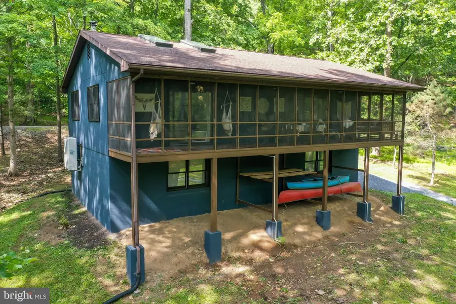 148 Amberwood Ln, Great Cacapon, WV 25422 - #3