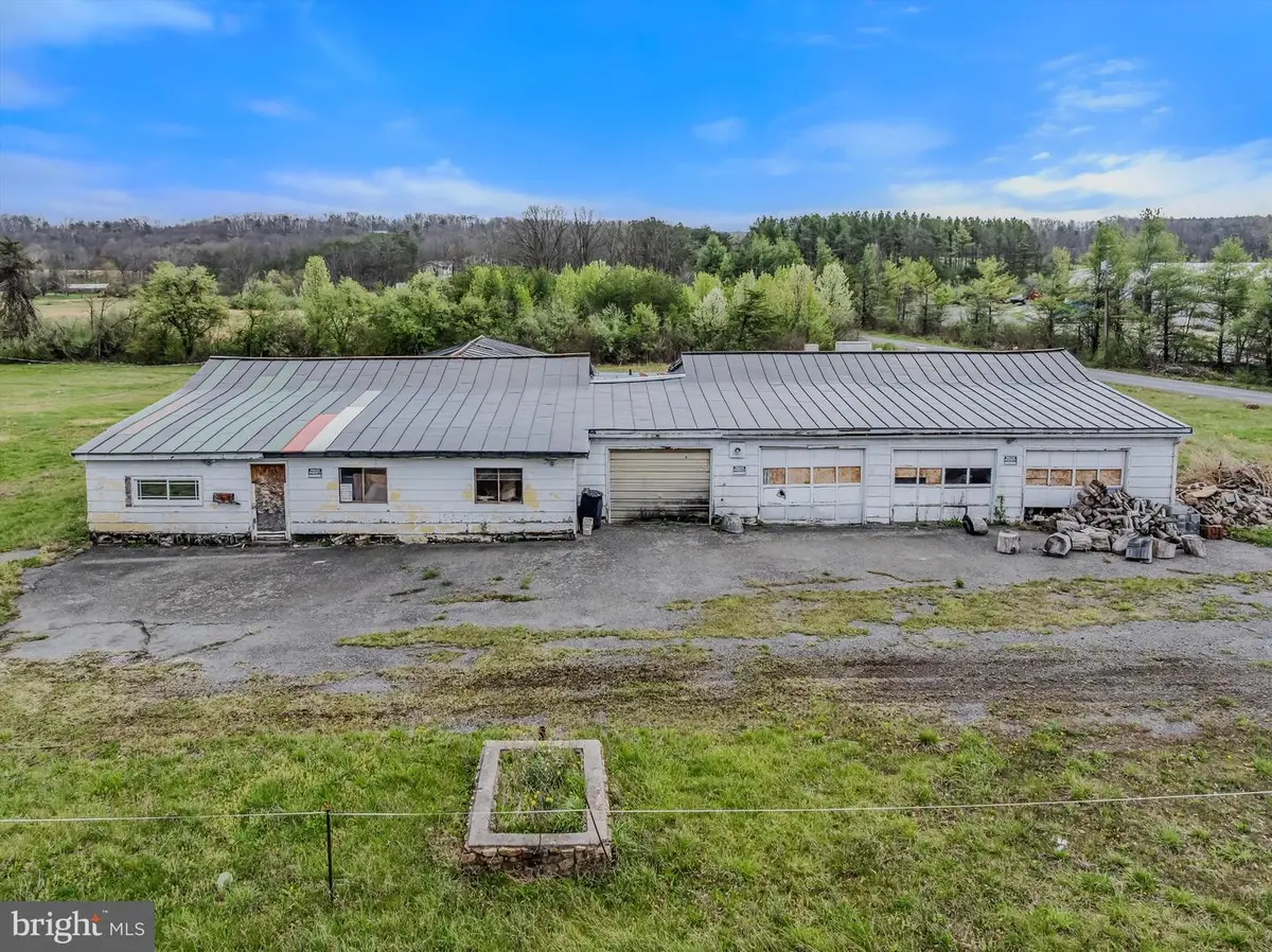 11249 Valley Rd, Berkeley Springs, WV 25411 - #1