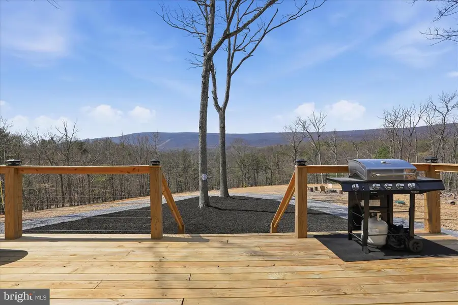 432 Lost Point Ln, Berkeley Springs, WV 25411 - #2