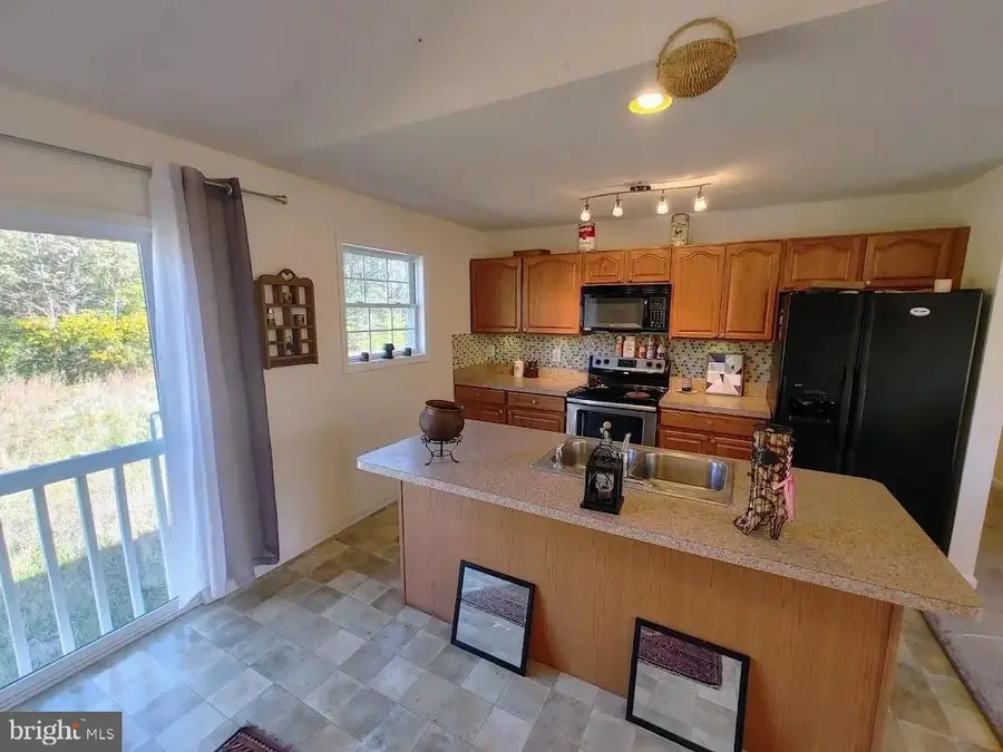 73 Snake Eyes Ln, Berkeley Springs, WV 25411 - #2