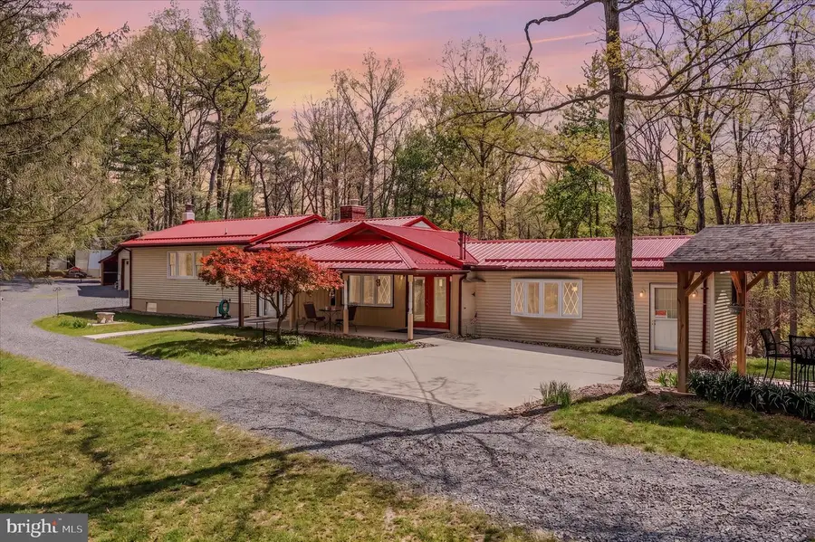 350 Keiter Dr, Great Cacapon, WV 25422 - #2