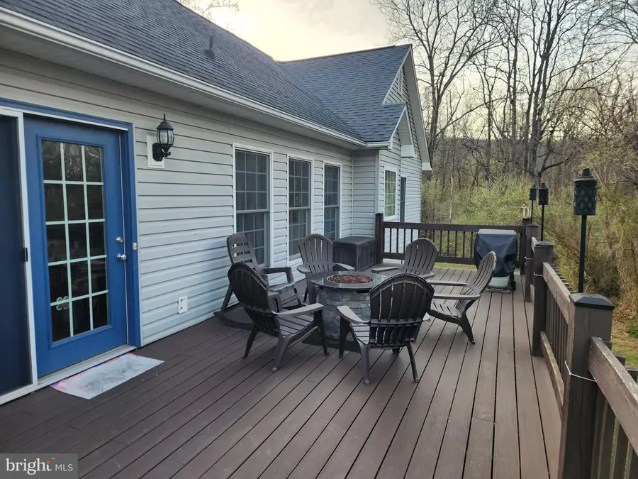 81 Cannon Dr, Berkeley Springs, WV 25411 - #2