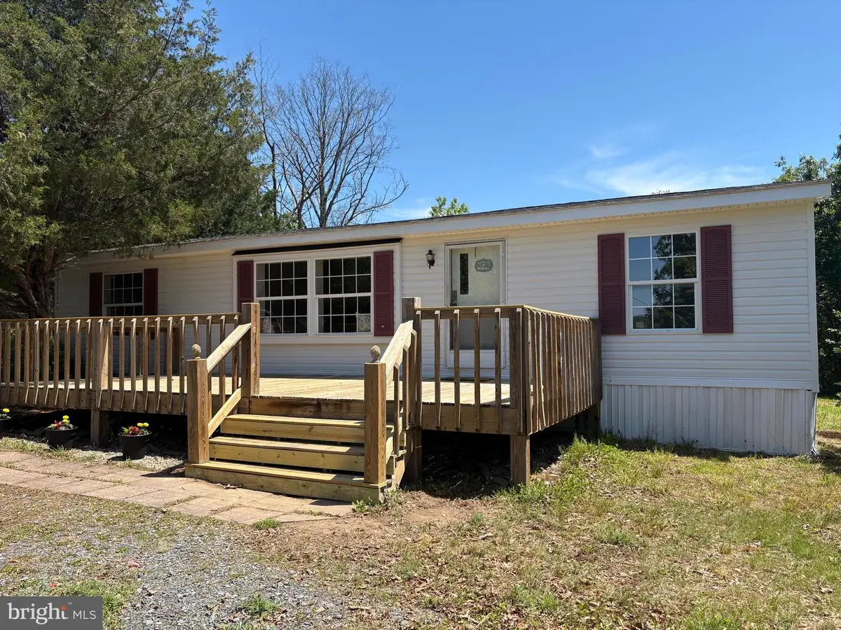 242 Rankin Ln, Berkeley Springs, WV 25411 - #1