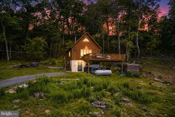 317 Katelyn Ln, GREAT CACAPON, WV 25422