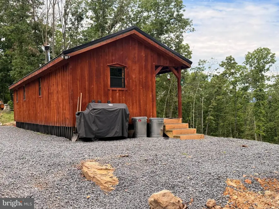 448 Chickloon Ln, Great Cacapon, WV 25422 - #2