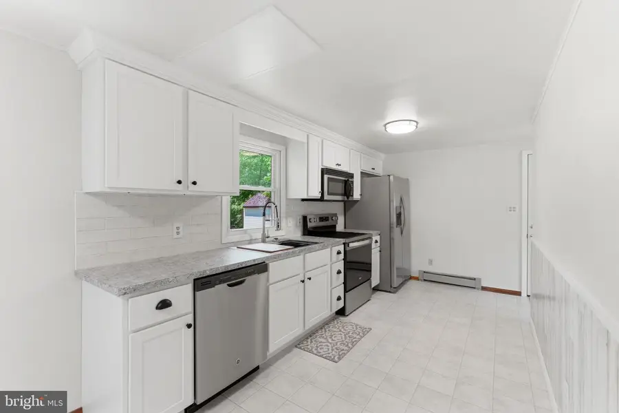1510 Cold Run Valley Rd, Berkeley Springs, WV 25411 - #3