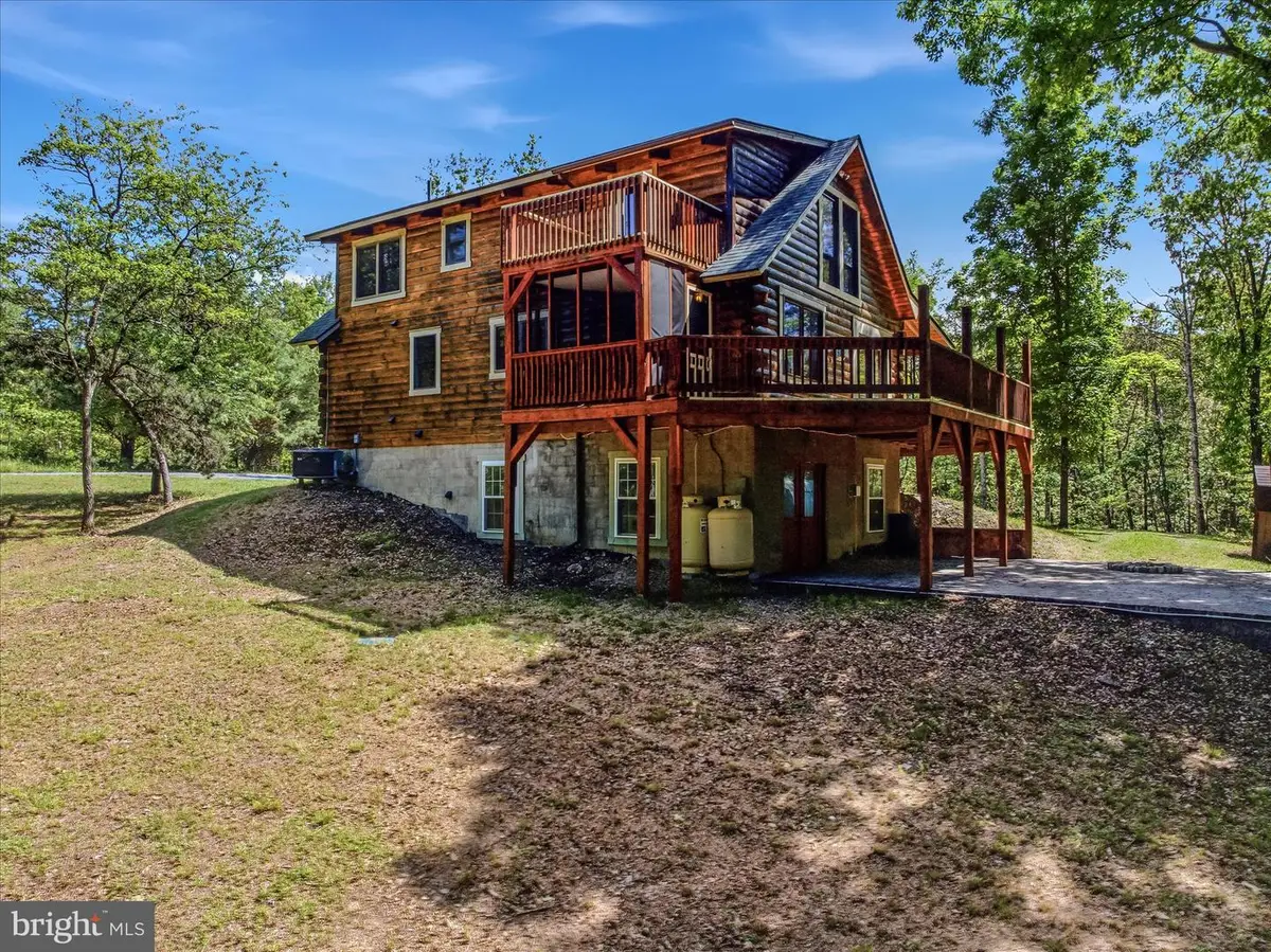 711 Cannon Dr, Berkeley Springs, WV 25411 - #1