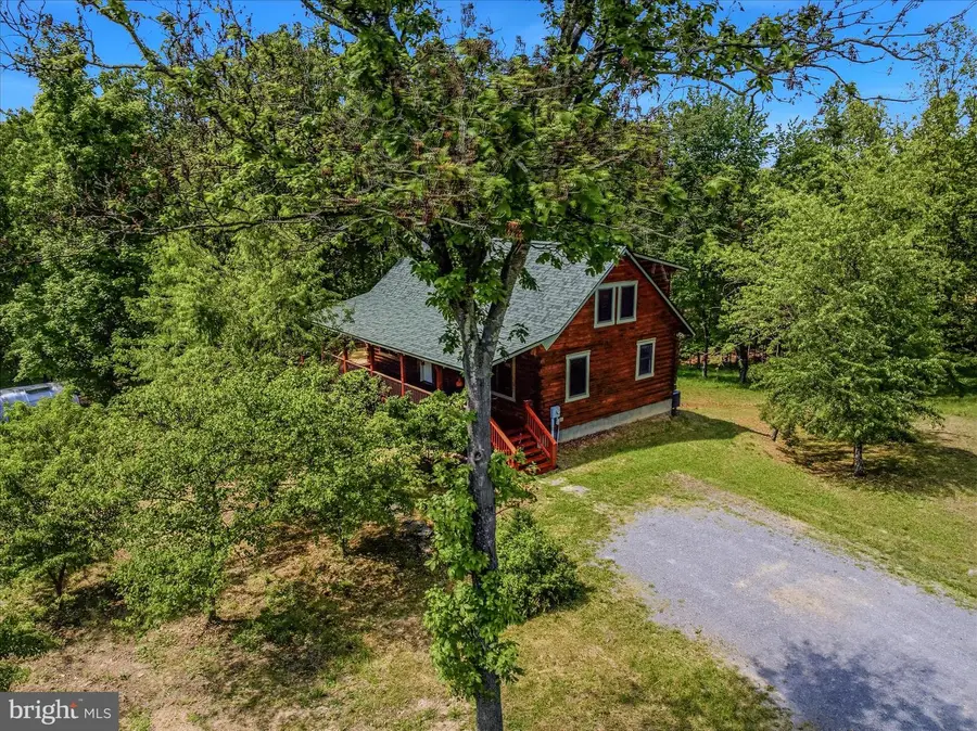 711 Cannon Dr, Berkeley Springs, WV 25411 - #2