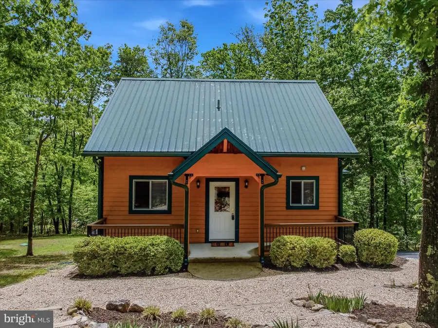 110 Montevideo Rd, Berkeley Springs, WV 25411 - #2
