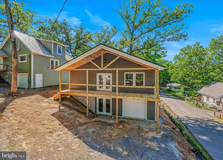 21 Hilltop Street, Berkeley Springs, WV 25411 - #3