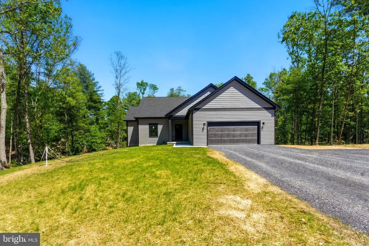 63 Spice Bush Ct, Hedgesville, WV 25427 - #1