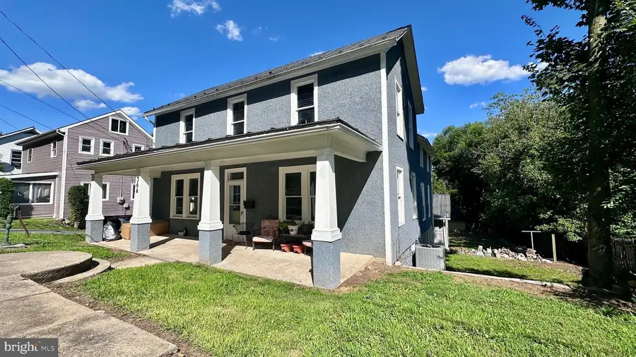 364 Wilkes St, Berkeley Springs, WV 25411 - #3