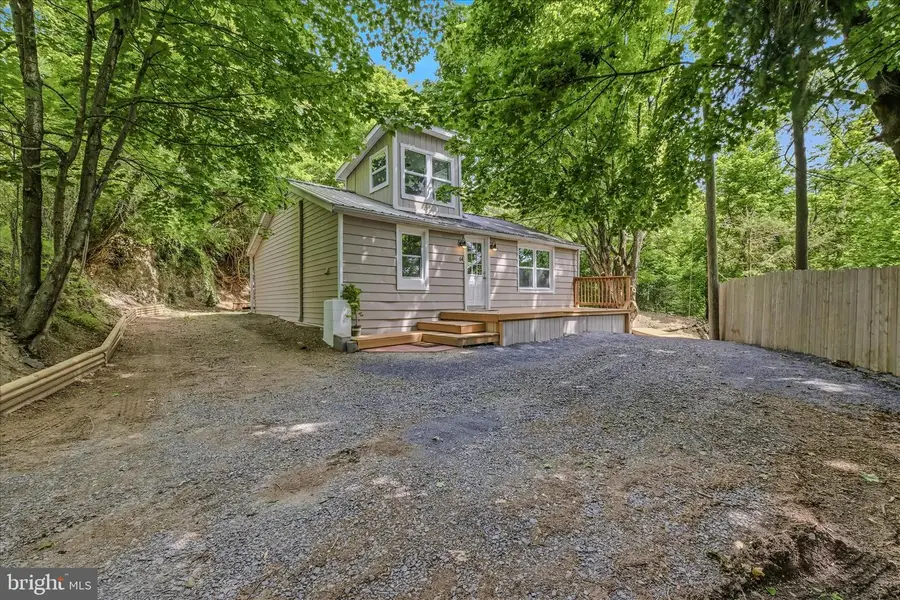 64 Hobday Ln, Berkeley Springs, WV 25411 - #2