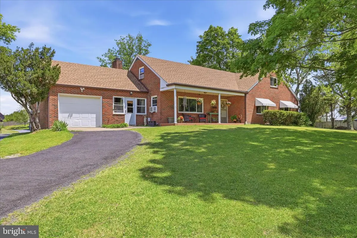 9581 Valley Rd, Berkeley Springs, WV 25411 - #1