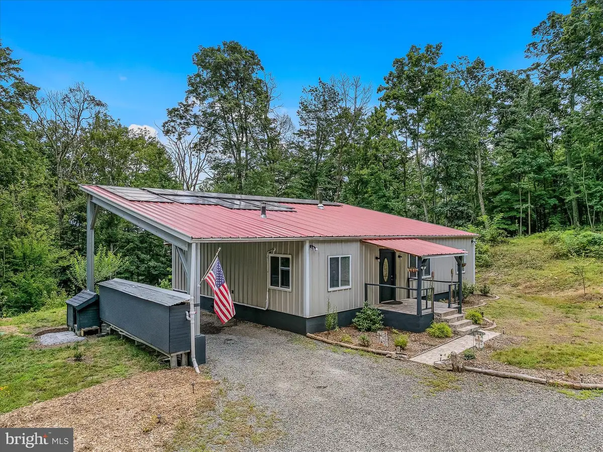 397 Happy Valley Ln, Berkeley Springs, WV 25411 - #1