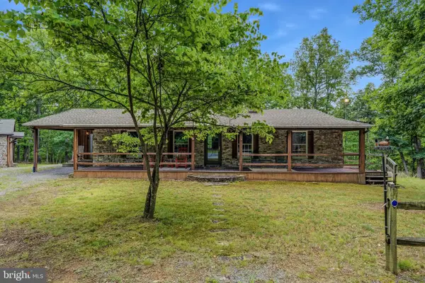 781 Moss Ln, GREAT CACAPON, WV 25422