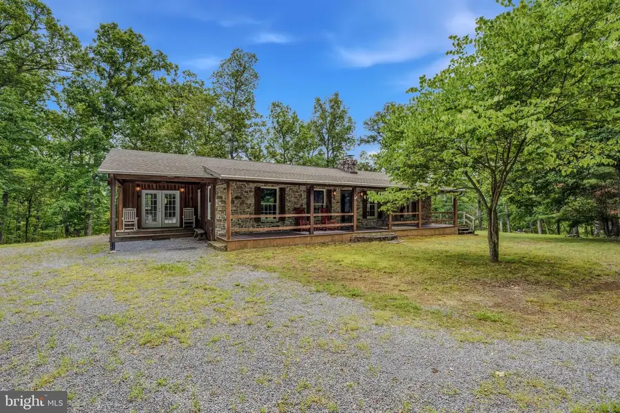 781 Moss Ln, Great Cacapon, WV 25422 - #2