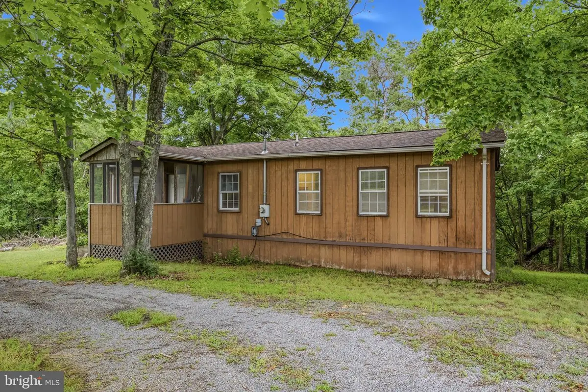 602 Plum Tree Ln, Berkeley Springs, WV 25411 - #1