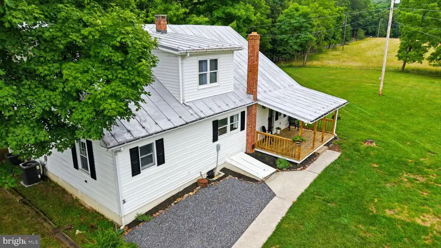 2197 Mauzy Rd, Berkeley Springs, WV 25411 - #3