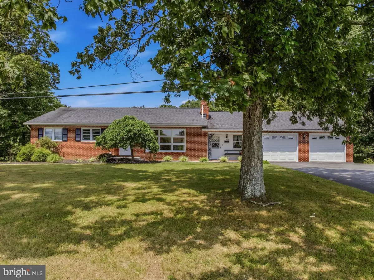 3779 Fairview Dr, Berkeley Springs, WV 25411 - #1