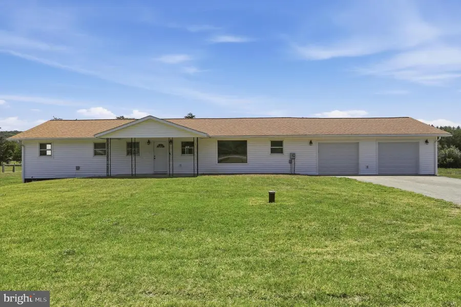 11223 Valley Rd, Berkeley Springs, WV 25411 - #2