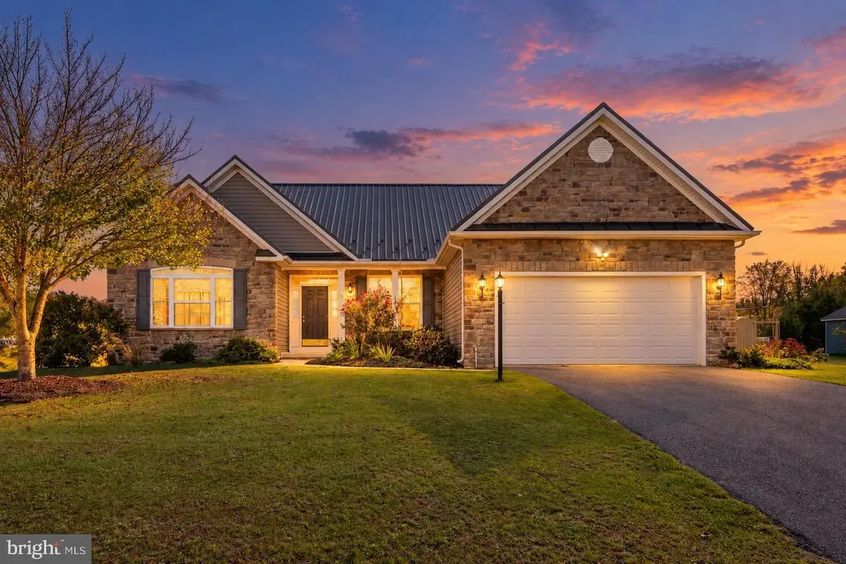 40 Willie Mayes Ct, Berkeley Springs, WV 25411 - #1