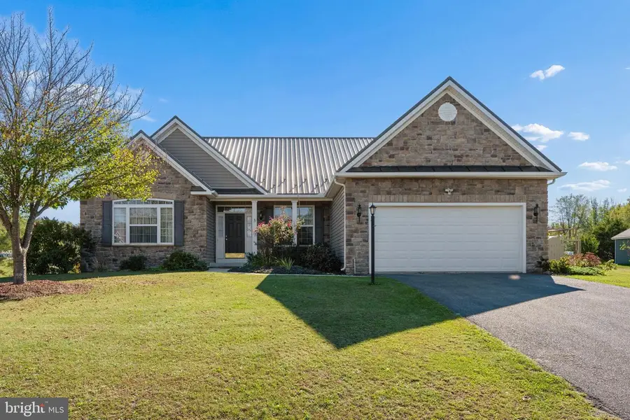 40 Willie Mayes Ct, Berkeley Springs, WV 25411 - #2