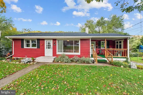 549 Harrison Ave, BERKELEY SPRINGS, WV 25411