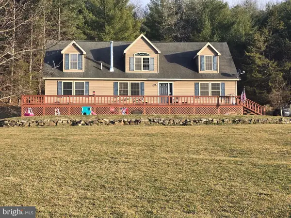 83 May Fly Lane, SUGAR GROVE, WV 26815