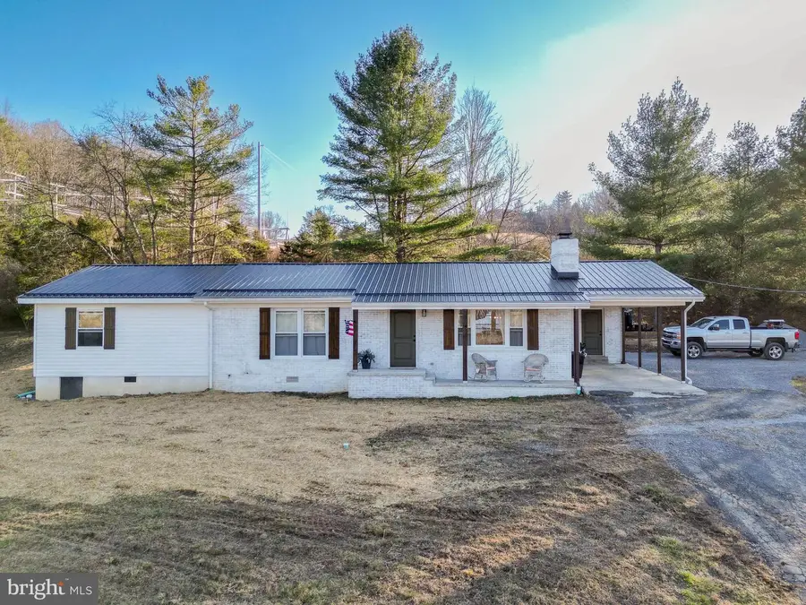 245 Oakwood Estates Rd, Franklin, WV 26807 - #3