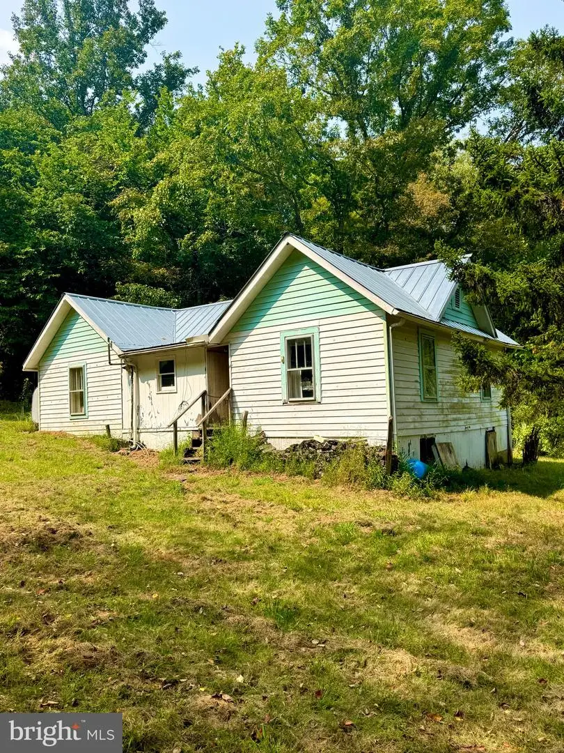 378 Indian Trl, Seneca Rocks, WV 26884 - #1