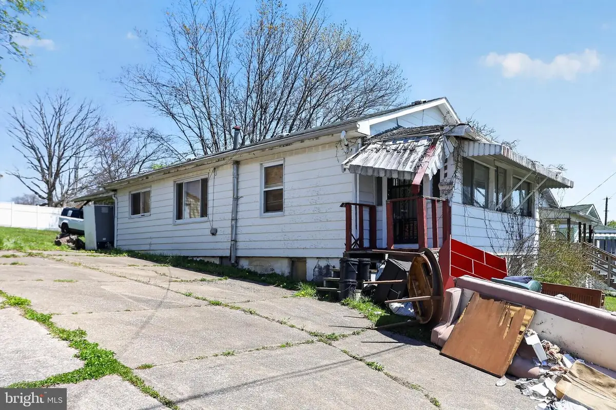 113 Cannaday St, Beckley, WV 25801 - #1