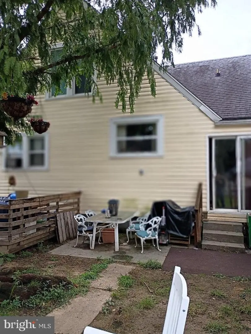 2402 Lynn St, Parkersburg, WV 26101 - #3