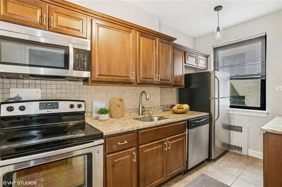 130 Bay Ridge Parkway #4S, Brooklyn, NY 11209 - Image #3
