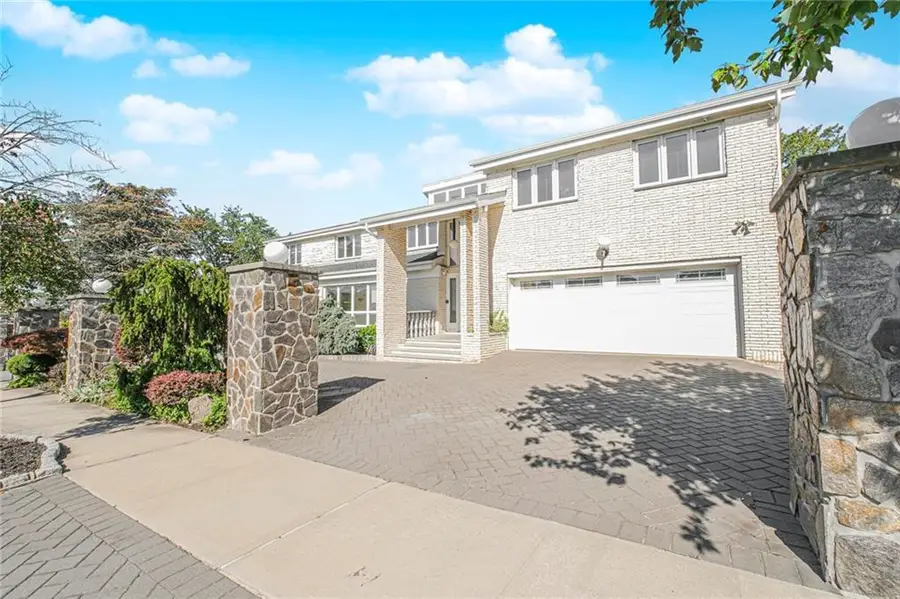 559 Alverson Avenue, Staten Island, NY 10309 - Image #3