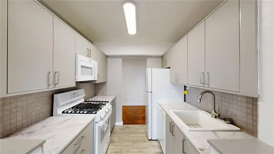 55 Austin Place #2Y, Staten Island, NY 10304 - Image #2