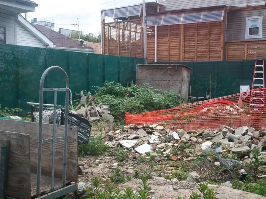 16A Dunne Place, Brooklyn, NY 11235 - Image #2