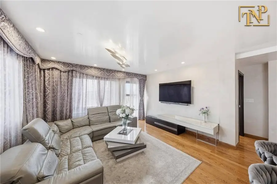 2854 Brighton 4th Street #6, Brooklyn, NY 11235 - Image #3
