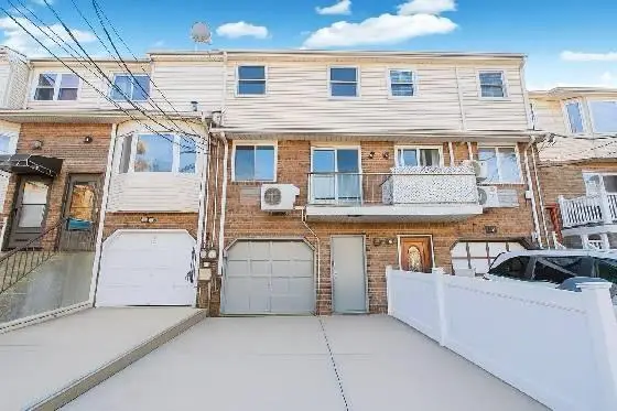 22 Oakville Street, Staten  Island, NY 10314