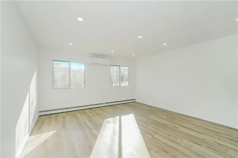 22 Oakville Street, Staten Island, NY 10314 - Image #3