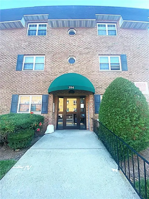 394 Maryland Avenue North #2A, Staten Island, NY 10305 - Image #1