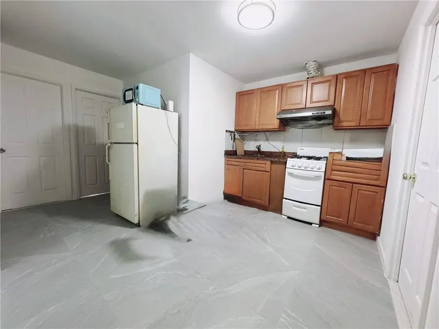 723 51st Street, Brooklyn, NY 11220 - Image #3