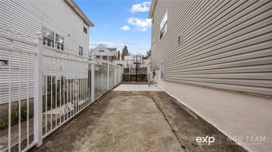 306 Hylan Boulevard, Staten Island, NY 10305 - Image #3