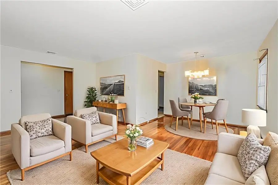 99 Park Hill Circle, Staten Island, NY 10304 - Image #3