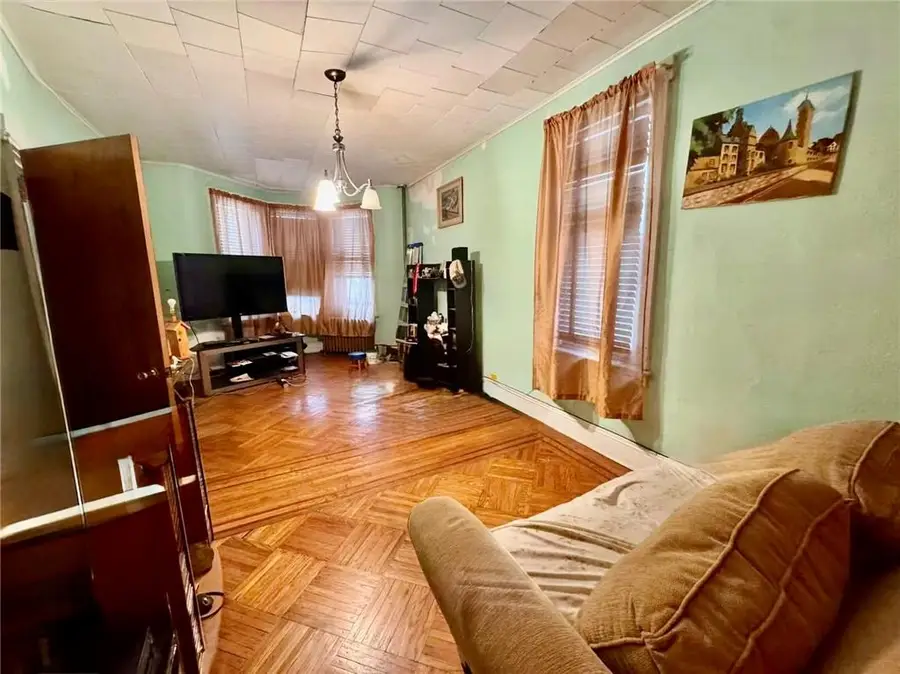 2062 East 15th Street, Brooklyn, NY 11229 - Image #3